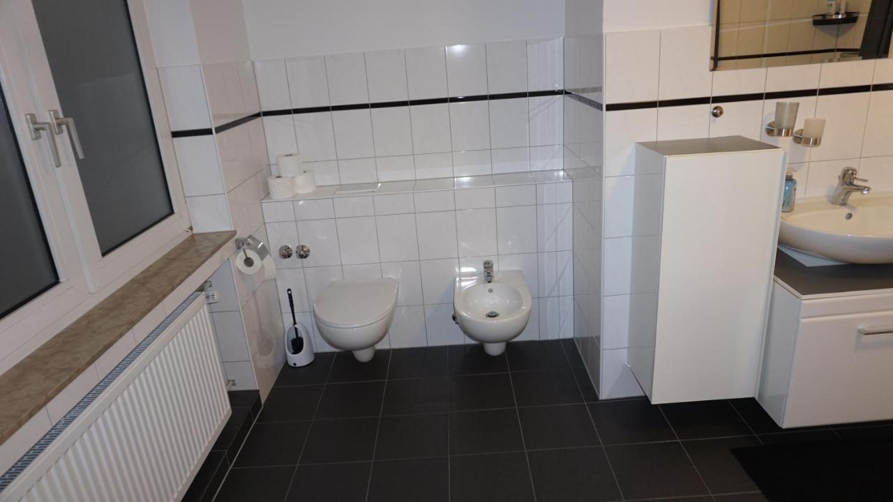 M&M Apartment Duesseldorf Нойс Экстерьер фото